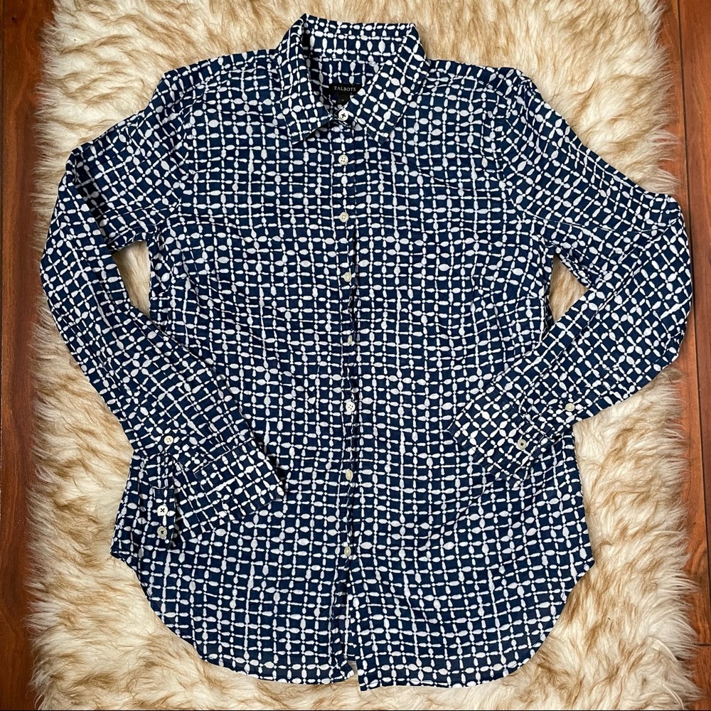 Talbots lightweight button down - Picture 3 of 5